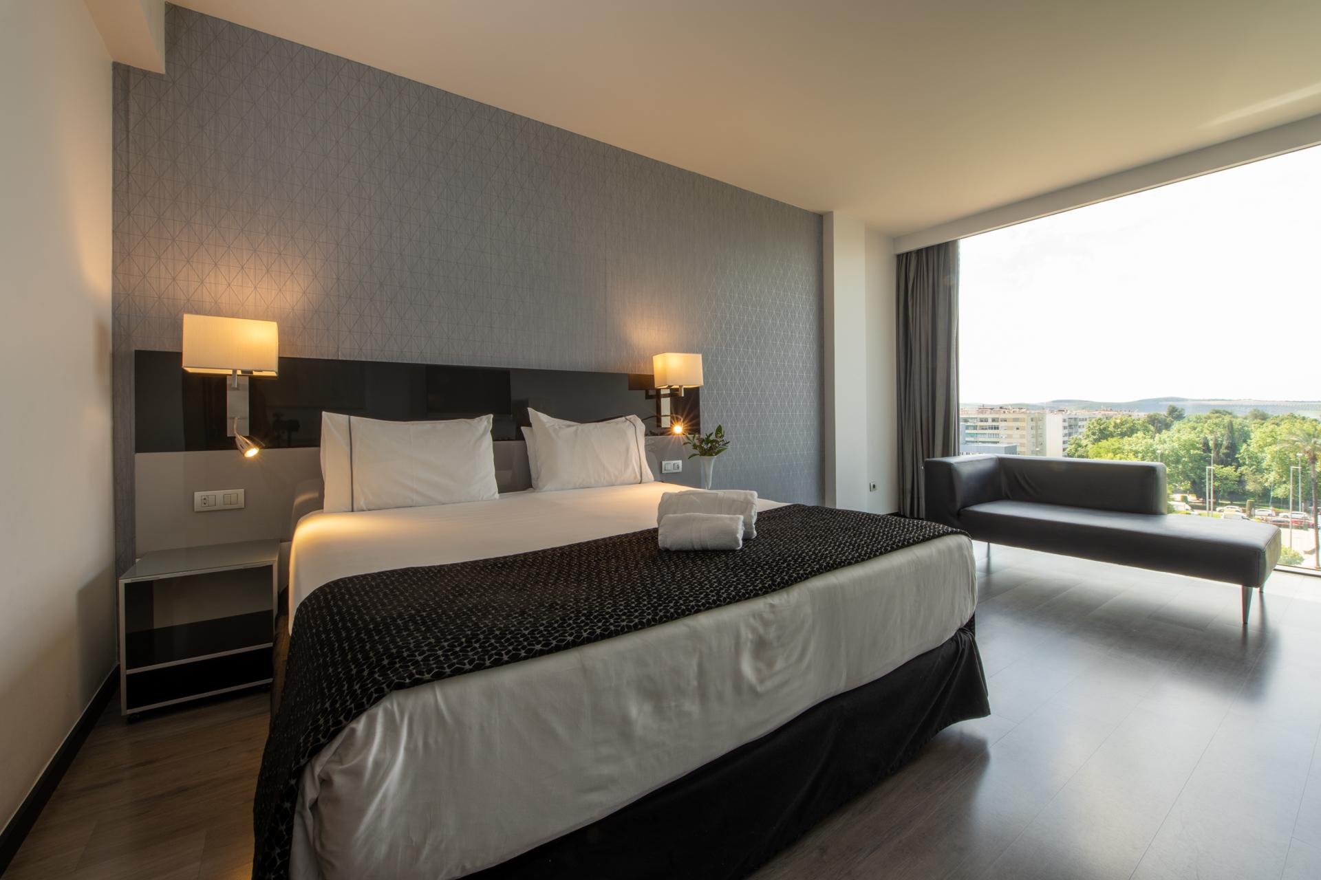 ยูโรสตาร์ส พาเลซ โฮเต็ล Hotel กอร์โดบา ภายนอก รูปภาพ