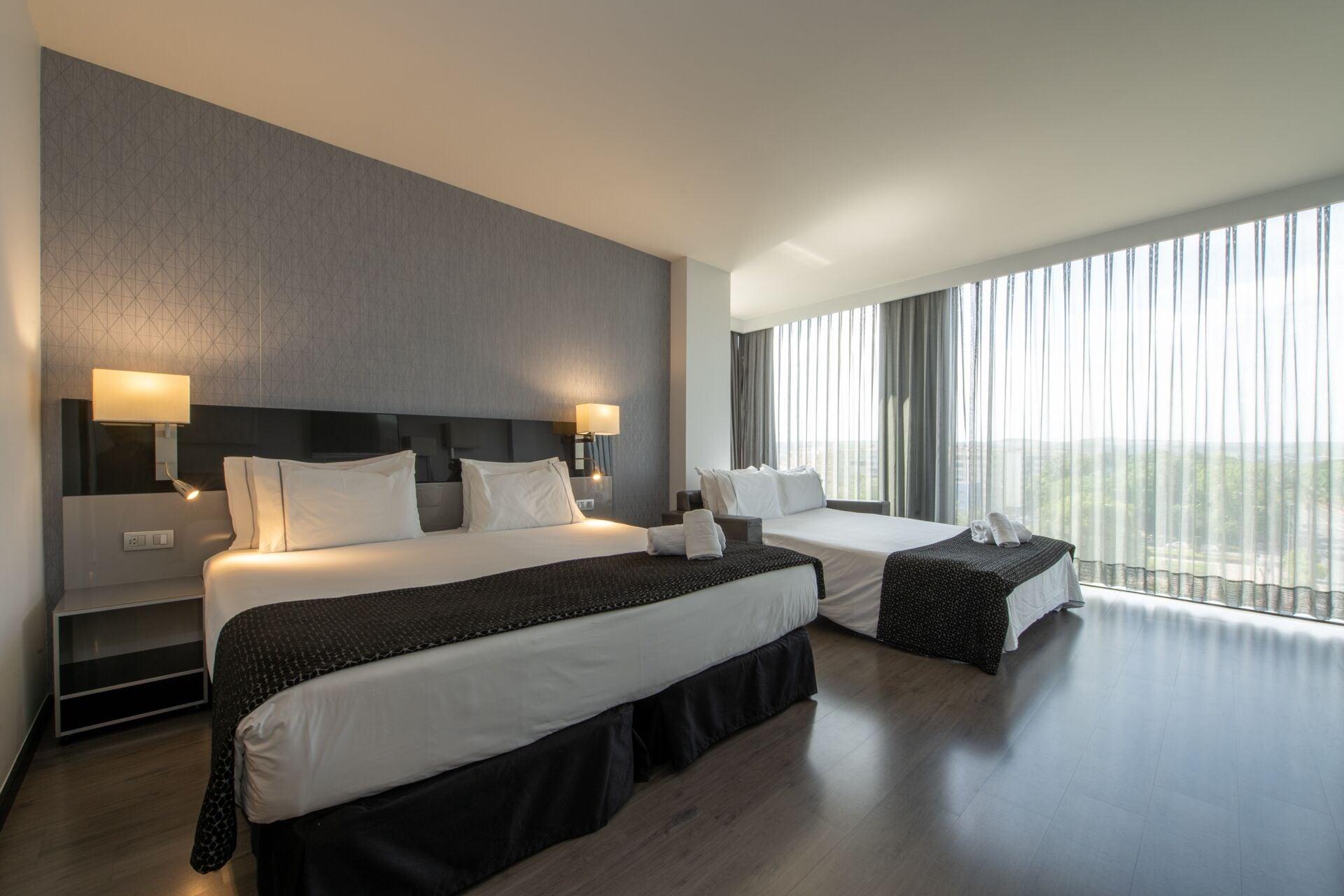ยูโรสตาร์ส พาเลซ โฮเต็ล Hotel กอร์โดบา ภายนอก รูปภาพ