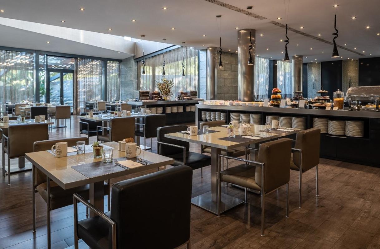 ยูโรสตาร์ส พาเลซ โฮเต็ล Hotel กอร์โดบา ภายนอก รูปภาพ The restaurant