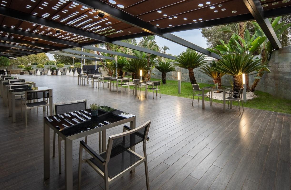 ยูโรสตาร์ส พาเลซ โฮเต็ล Hotel กอร์โดบา ภายนอก รูปภาพ The Sky Bar