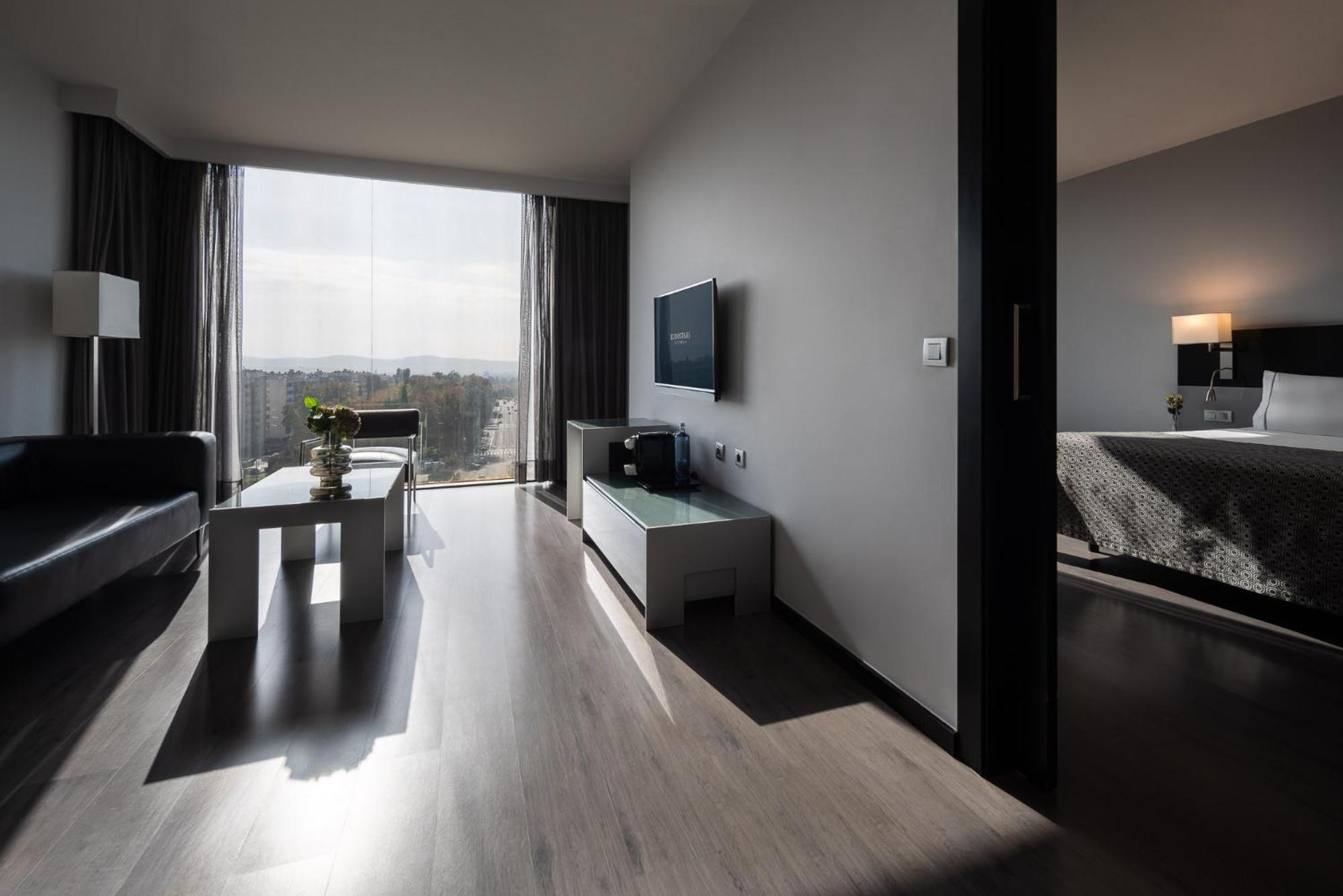 ยูโรสตาร์ส พาเลซ โฮเต็ล Hotel กอร์โดบา ภายนอก รูปภาพ